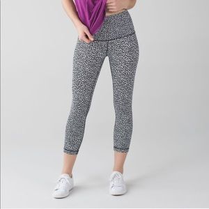 Lululemon Wunder Under High Rise Crop-EUC!